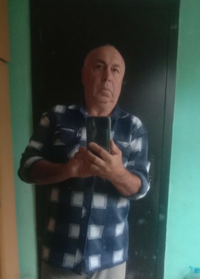 Анатолий из Керчи 72 года