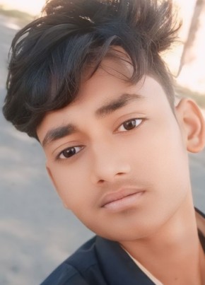 Yadav, 18, India, Sangrur