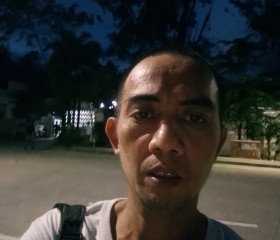 Lhoid, 43, Mariveles