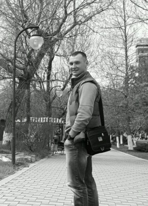 Илья, 35, Россия, Находка