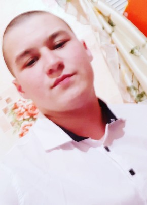 Артур, 25, Россия, Салават