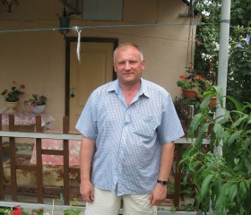 Валерий, 58 лет, Омск