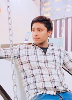 Suaib, 18, India, Delhi