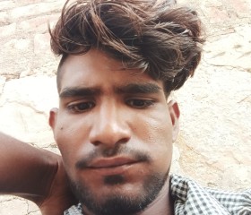 Naushad Bhagwan, 19 лет, Sūjāngarh