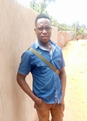 Wandera   Bash, 33, Uganda, Kampala