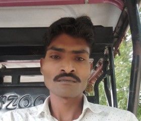 Ramesh, 28 лет, Ludhiana