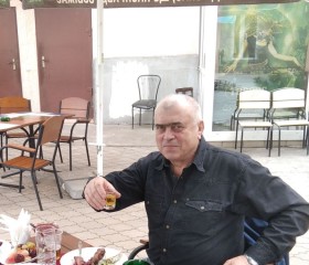 Дмитрий, 69 лет, Нікополь
