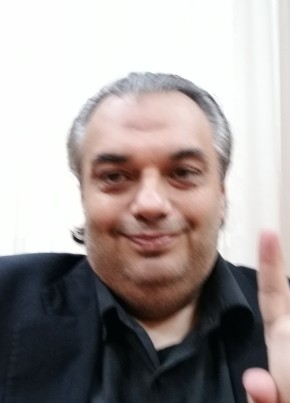 Слава из Пугачева 52 года