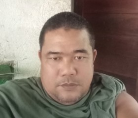 Play boy, 18, Dasmarinas