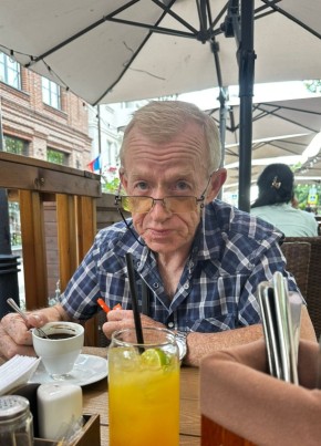 Михаил из Гуково 61 год