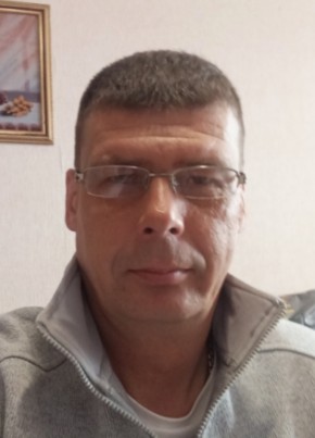 Артём из Новороссийска 44 года