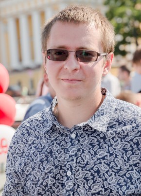 Дмитрий Лужнов