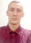 Maksim, 32, Saint Petersburg