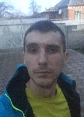 Александр, 33, Россия, Усть-Лабинск