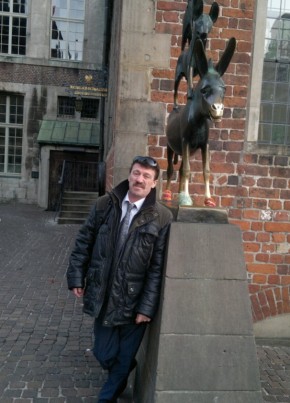 Ilya, 62, Russia, Saint Petersburg