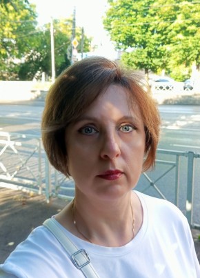Ирина из Смоленска 52 года