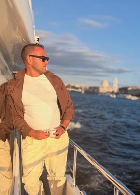 Владимир из Екатеринбурга 43 года