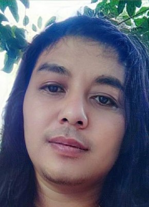 Reza, 18, Singapore, Singapore