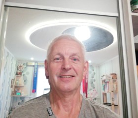 Dmitriy, 40, Ezhva