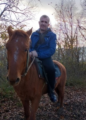 Эдуард, 47, Россия, Волхов