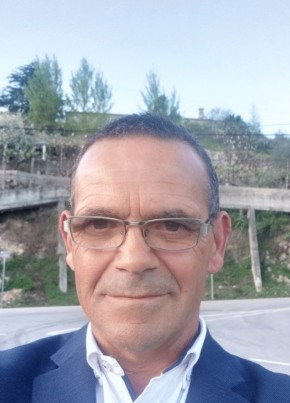 Álvaro Pinto, 44, República Portuguesa, Vila Nova de Gaia