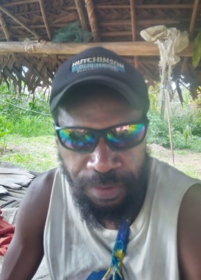 andrew angi, 31, Papua New Guinea, Madang