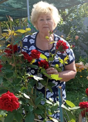 Галина, 66, Россия, Омск