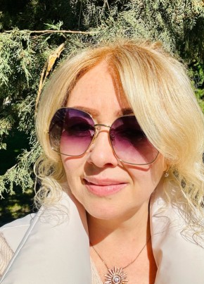 Ksenia из Брянска 49 лет