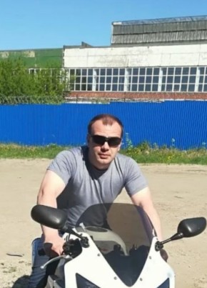 Андрей, 40, Россия, Тула