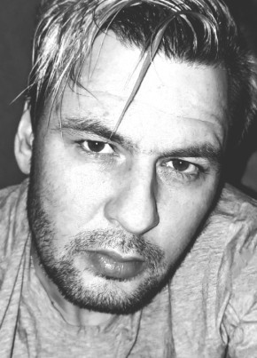Viktor из Липин Бора 39 лет