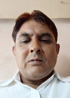 Hanif Fangaathan, 42, India, Ahmedabad