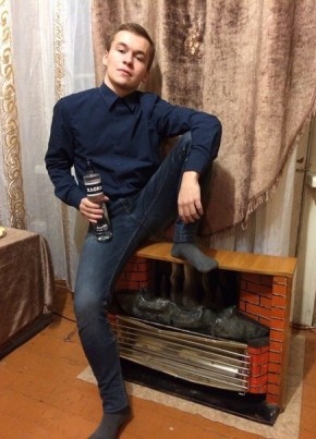 Максим, 27, Россия, Зеленогорск (Красноярский край)