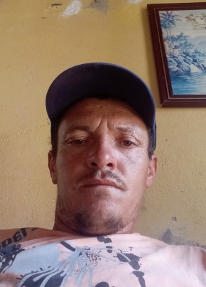 Giovane из Tabira 37 лет