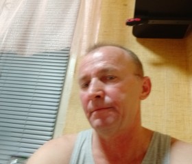 Олег, 59 лет, Климовск