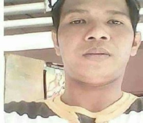 Ngurah, 32, Singaraja