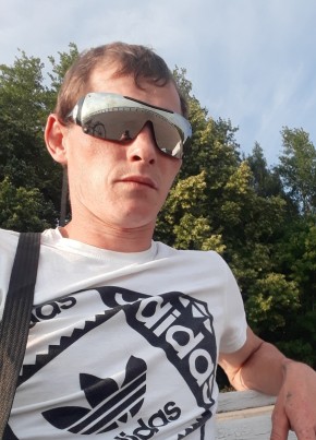 Василий, 32, Россия, Омутнинск
