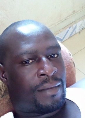 Sotirios, 33, Uganda, Kampala