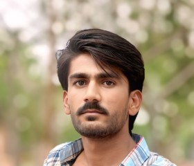 Islam khan, 20, Surat