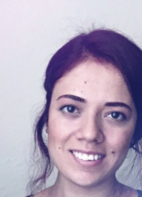Dilan YEGİN, 32, Türkiye Cumhuriyeti, Bergama