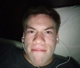 Varga, 18, Barranqueras