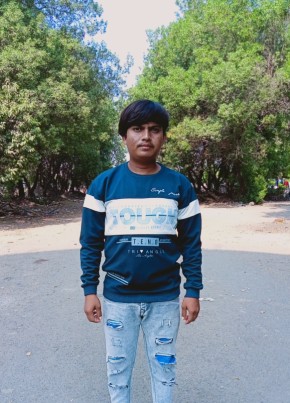 Shivam, 19, India, Ahmedabad