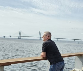 Sergey, 56, Duong Dong