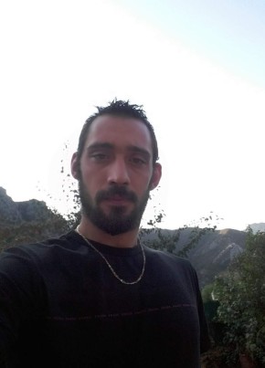 Sylvain, 33, République Française, Ajaccio