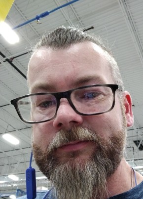 Brian, 42, United States of America, Johnson City (State of Tennessee)