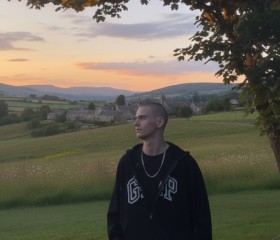 Papà arrabbiato, 23, Konakovo