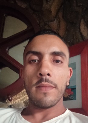 ISMAIL TRHT, 32, المغرب, الدار البيضاء