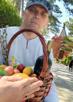 Aleksey, 49, Russia, Feodosiya