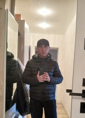 Максим из Каменск-Уральския 35 лет