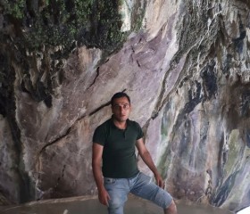 Sargis Tad, 38, Batumi