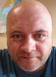 Maksim, 40, Saint Petersburg
